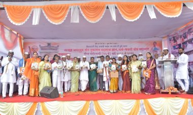 भक्ती व ज्ञानाचे जिवंत प्रतीक' ज्ञान-कर्म-भक्तियोग' महाप्रवेशद्वार - देहू देवस्थानचे माजी अध्यक्ष ह.भ.प. बापूसाहेब मोरे यांचे विचार