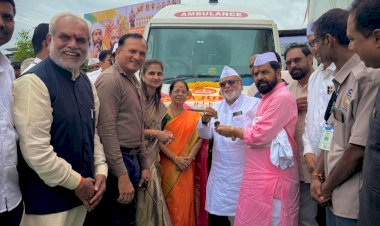 उपमुख्यमंत्री एकनाथ शिंदे यांच्या माध्यमातून श्री विठ्ठल-रुक्मिणी मंदिरे समितीस अत्याधुनिक रुग्णवाहिका भेट 