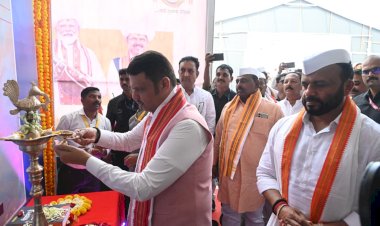 माहिती व जनसंपर्क महासंचालनालय आयोजित 'संवादवारी' ज्ञानेश्वरी विशेष दालनाचे मुख्यमंत्री महोदय यांच्या हस्ते उद्घाटन