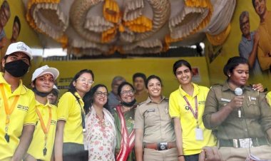 स्वेरीच्या विद्यार्थ्यांनी आषाढी वारीत ‘पोलीस मित्र’ म्हणून बजावली उल्लेखनीय भूमिका