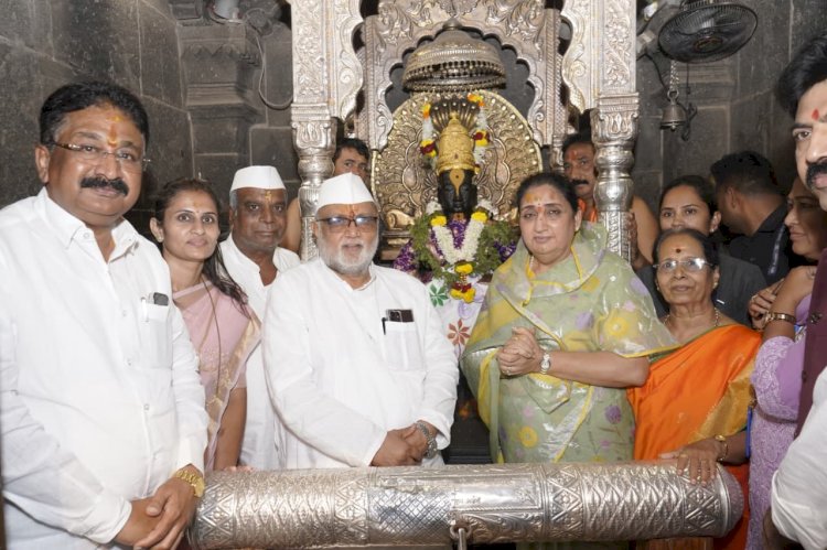उपमुख्यमंत्री सुनेत्राताई पवार यांनी घेतले श्री विठ्ठल रुक्मिणी मातेचे दर्शन