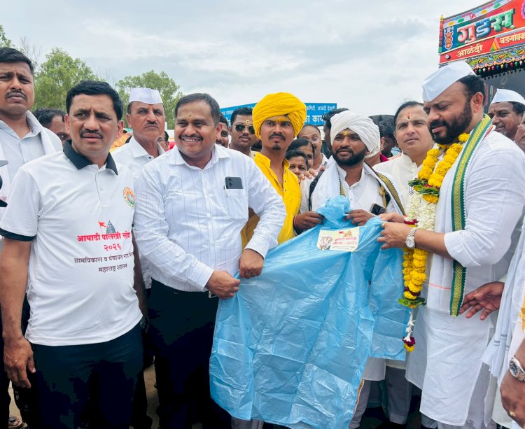 मुख्यमंत्री वारकरी निवारा केंद्र हाऊसफुल्ल; पालकमंत्री जयकुमार गोरे यांच्याकडून पाहणी
