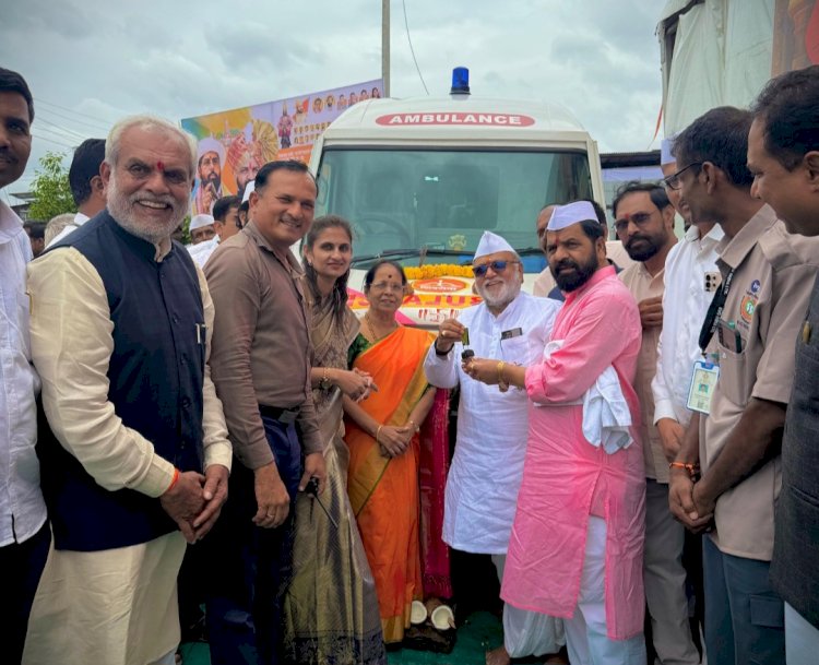उपमुख्यमंत्री एकनाथ शिंदे यांच्या माध्यमातून श्री विठ्ठल-रुक्मिणी मंदिरे समितीस अत्याधुनिक रुग्णवाहिका भेट 