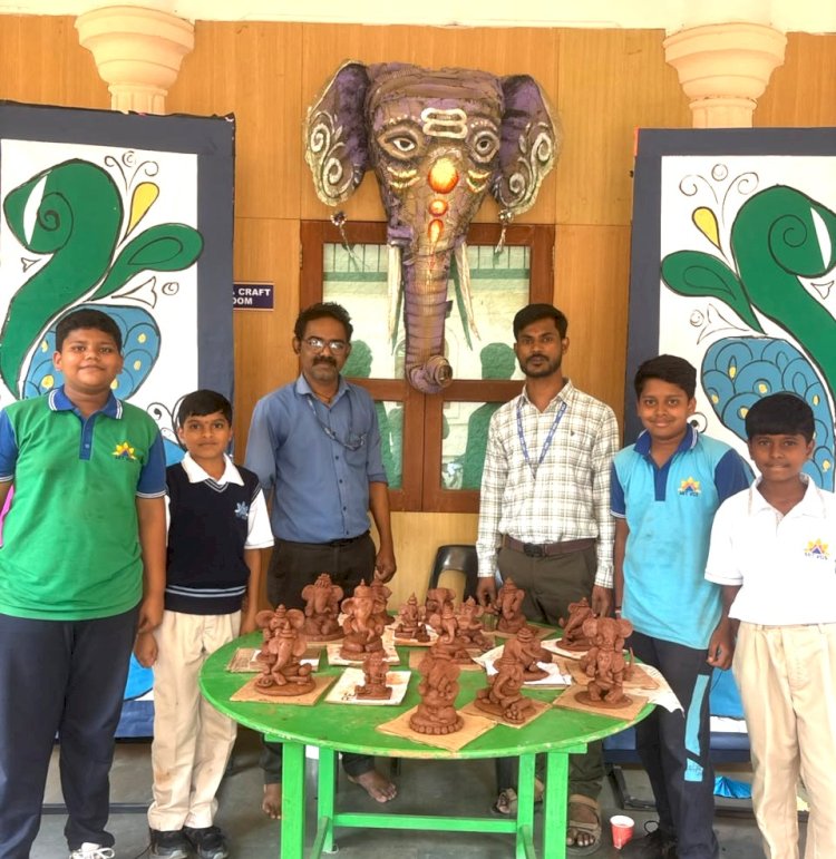 एमआयटी विश्वशांती गुरुकुलमध्ये विद्यार्थ्यांनी साकारल्या पर्यावरणपूरक गणेशमूर्ती