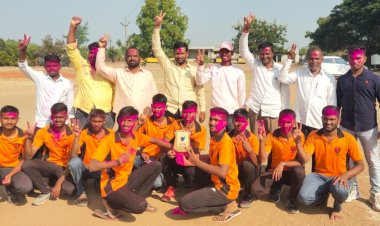 हॉलीबॉल स्पर्धेत मातोश्री गुरुकुल भटुंबरे संघाने मिळवला प्रथम क्रमांक.