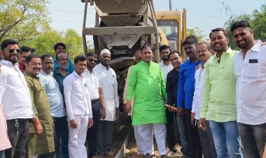 पंढरीत मुस्लिम कब्रस्तानमधील रस्त्यांचे "मनसे" कडून काँक्रिटीकरण.