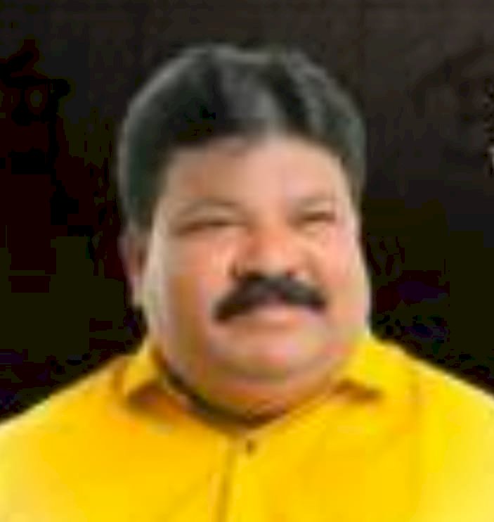 भावी आमदार राजू खरे यांचेकडून मयत शिवसैनिकांच्या कुटुंबीयांना आर्थिक मदत