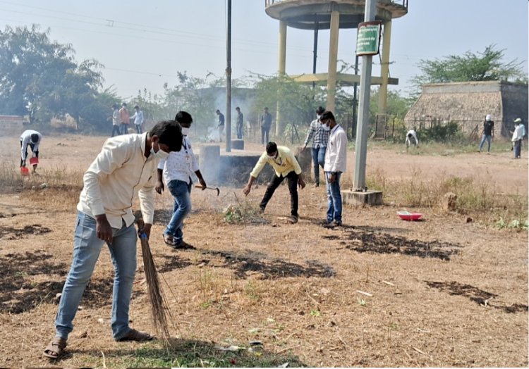 मुंढेवाडी मध्ये स्वेरीज् कॉलेज ऑफ इंजिनिअरिंगचे ‘विशेष श्रमसंस्कार शिबीर’ संपन्न