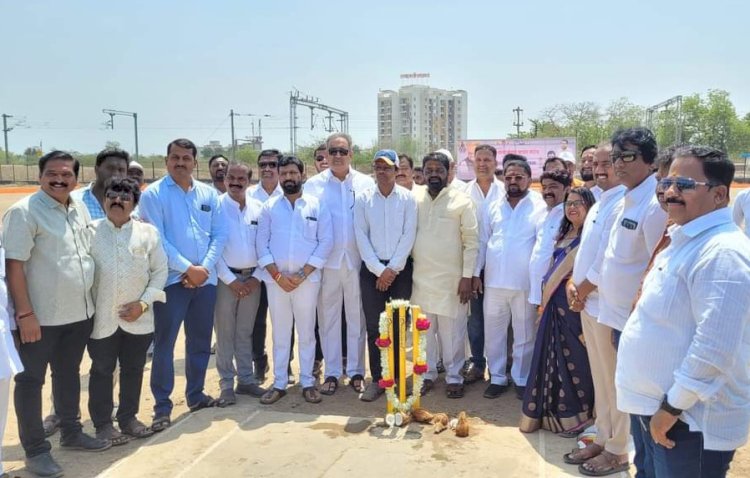 पंढरीत टेनिस बॉल क्रिकेट स्पर्धेचे उद्घाटन