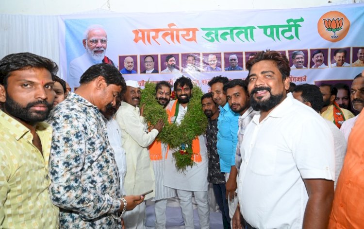 शाहू परिवार ठामपणे आमदार राम सातपुते यांच्या पाठीशी ; महात्मा फुले सूत गिरणीचे अध्यक्ष अभिजित ढोबळे