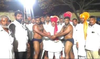 धुळदेव यात्रेनिमित्त राजाभाऊ खरे यांच्याकडून कुस्तीसाठी १लाख ५१ हजाराचे रोख बक्षीस