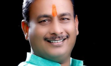 पंढरीत दिवाळीची खरेदी एकाच छताखाली; दिवाळीनिमित्त मनसेचा नाविन्यपूर्ण उपक्रम.