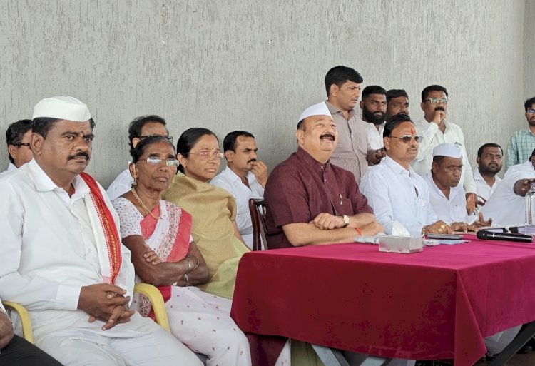 माजी आमदार दिपकआबा साळुंखे पाटील यांचा राष्ट्रवादी काँग्रेसच्या जिल्हाध्यक्ष पदाचा राजीनामा