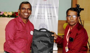 स्वेरीचे डॉ. माणिक देशमुख हे एनपीटीइएल स्टार पुरस्काराने सन्मानित