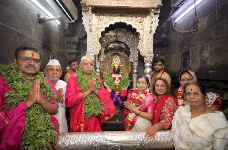 चैत्री एकादशी निमित्त श्री.विठ्ठल-रुक्मिणीची नित्यपूजा संपन्न