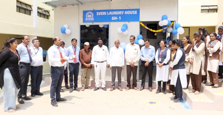 स्वेरीच्या वसतिगृहांना हायर स्मार्ट सोल्युशन तर्फे ४० वॉशिंग मशीन्स भेट