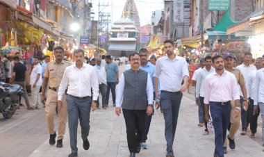 वाखरी पालखी तळ, भक्ती सागर, वाळवंट,पत्रा शेडची विभागीय आयुक्त चंद्रकांत पुलकुंडवार यांच्याकडून पाहणी