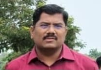 रस्त्यावर कचरा टाकल्यास होणार दंडात्मक कारवाई - मुख्याधिकारी महेश रोकडे