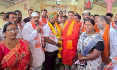 मंगळवेढा येथे मनसेच्या पदाधिकाऱ्यांची बैठक संपन्न 