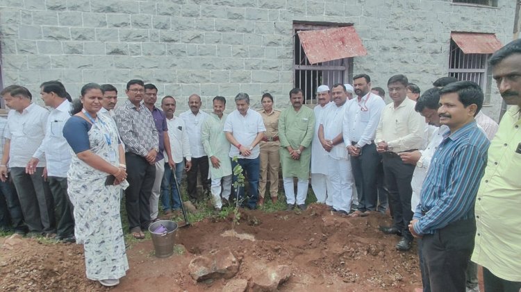 मुख्यमंत्री देवेंद्र फडणवीस हे कृतिशील बांधिलकी आणि लोककल्याणाचा दृष्टिकोन याला समर्पित असणारे व्यक्तिमत्व - आ समाधान आवताडे