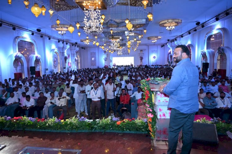 सर्व शासकीय अधिकारी कर्मचाऱ्यांच्या परिश्रमामुळे आषाढी वारी यशस्वी झाली - पालकमंत्री जयकुमार गोरे