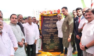 जगाची दिशा पाहून शिक्षणासाठी डॉ.रोंगे सर जे कार्य करतील त्यास सदैव सहकार्य असेल - उच्च व तंत्रशिक्षण मंत्री ना.चंद्रकांतदादा पाटील