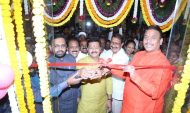 नगरसेविका सौ माधुरीताई धोत्रे यांच्या जन कार्यालयाचे उदघाटन